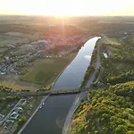 Aux Berges Du Bocq Tatil Evi