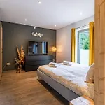 Aux Berges Du Bocq Tatil Evi *