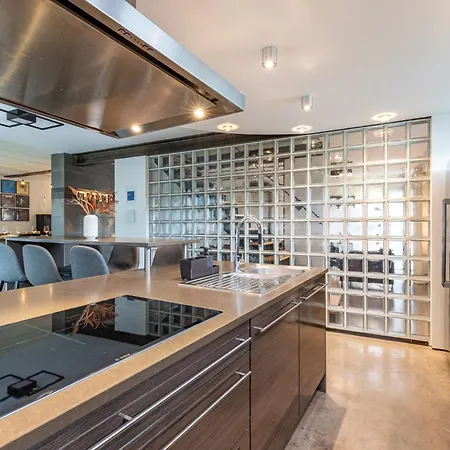 Aux Berges Du Bocq 別荘