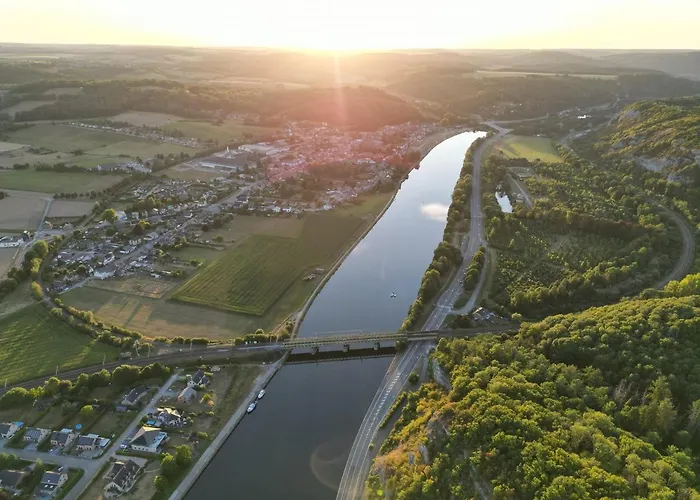 Aux Berges Du Bocq Feriehus